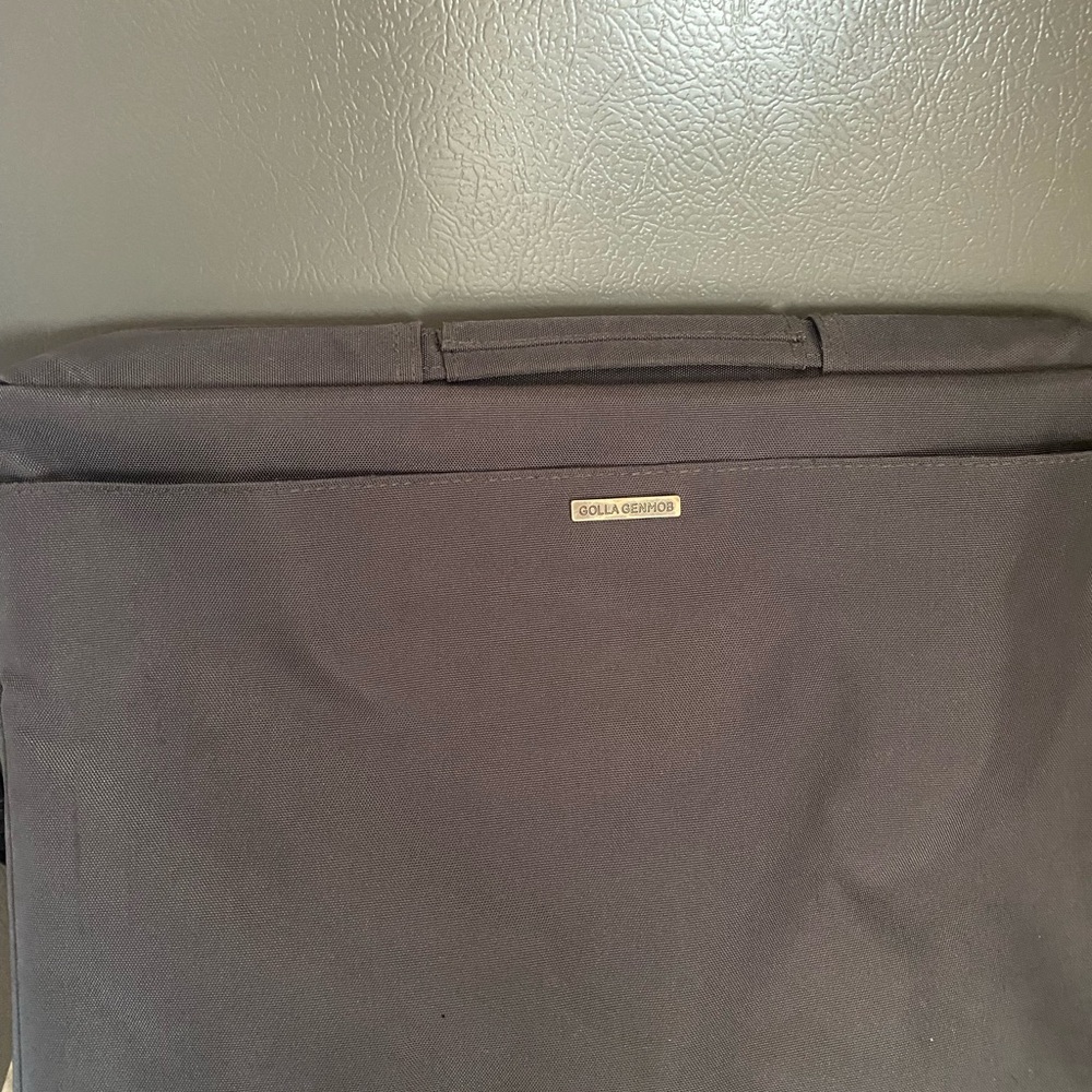 EUC 15” laptop bag with adjustable strap - Picture 3 of 5